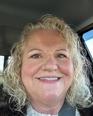 Headshot of Carrie Buckett