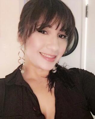 Headshot of Sophia Cruz