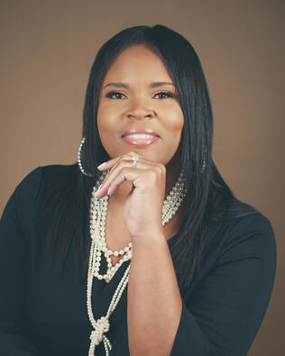 Headshot of Vickie Hurdle