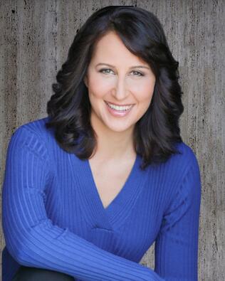 Headshot of Stephanie Montalvo
