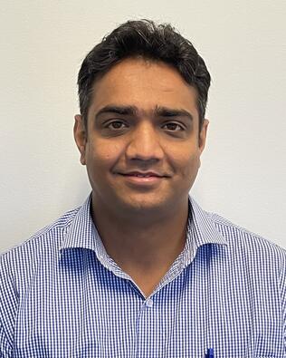 Headshot of Nikhil Bhatt