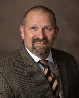 Headshot of Daniel Beaver