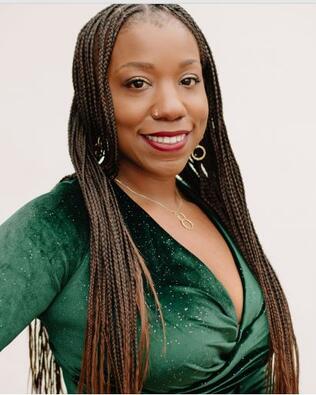 Headshot of E'Terika