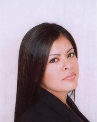 Headshot of Olga Cruz