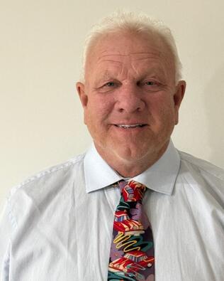 Headshot of Michael Sauve