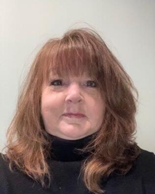 Headshot of Jennifer Fernandes