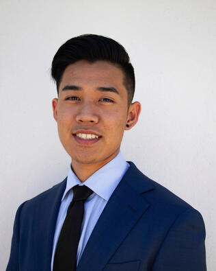 Headshot of Hue Quach