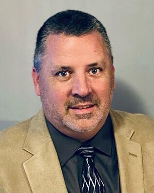 Headshot of Steve Brennan