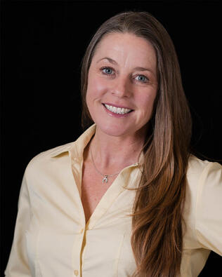 Headshot of Sarah Hemker