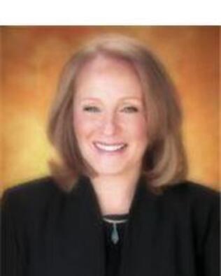 Headshot of Fran Kunianski