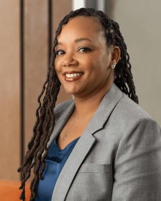 Headshot of Amanda Judge