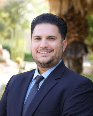 Headshot of Robert Caballero