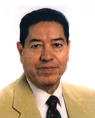 Headshot of Luis Valdes