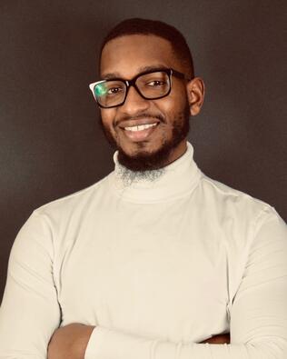 Headshot of Leon Stanford