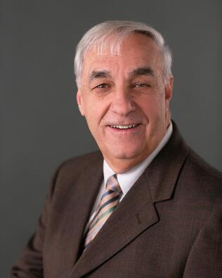Headshot of Jackie Dalton