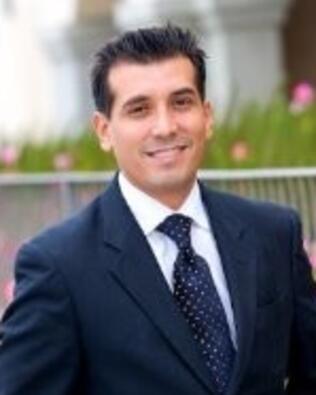 Headshot of Nelson Sanchez