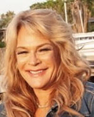 Headshot of Linda Freveletti