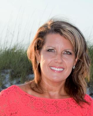 Headshot of Brandee Lewis