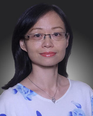 Headshot of Esther Fang