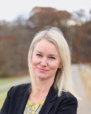 Headshot of Katie Smith