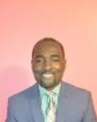 Headshot of Daniel Adusei