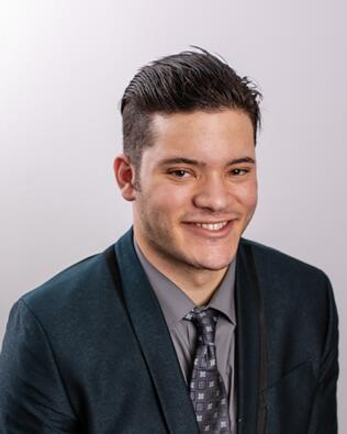Headshot of Reo Khalifa