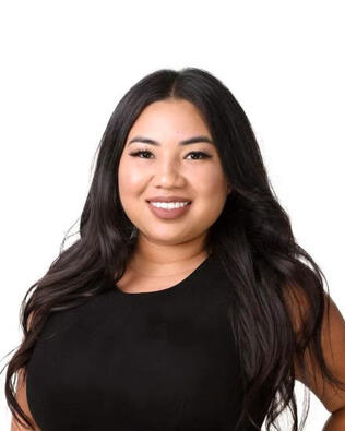 Headshot of Karin Avila