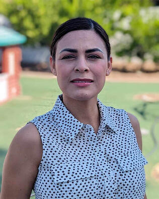 Headshot of Liz Velazquez