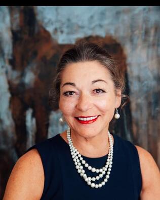 Headshot of Donna Gregorich