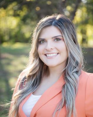 Headshot of Stacy Kay Lewis