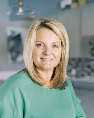 Headshot of Jennifer Schwent