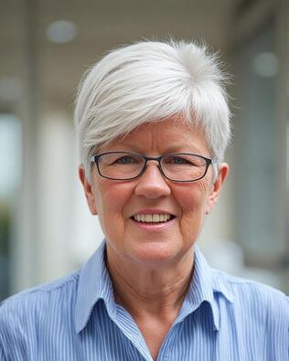 Headshot of Marilyn MacClellan LLC