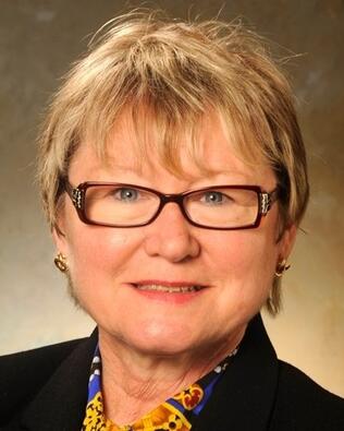 Headshot of Julie Rumsey