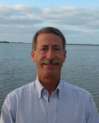 Headshot of David Kaufmann