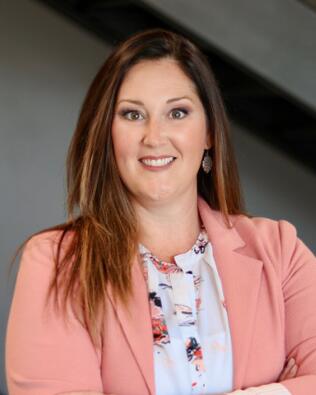Headshot of Amy Simpson
