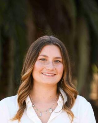 Headshot of Danielle Fuentez