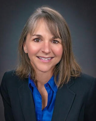 Headshot of Amy Simoneau