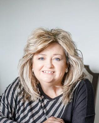 Headshot of Melissa Lee