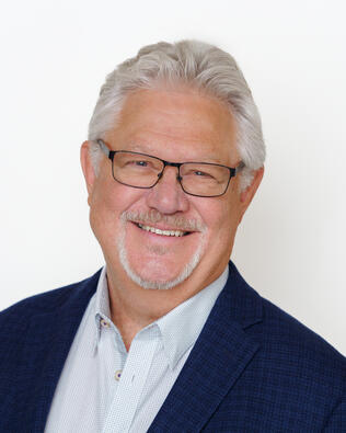 Headshot of Steve Mumm