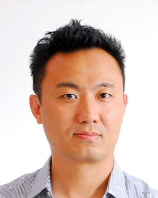 Headshot of Frank Wang