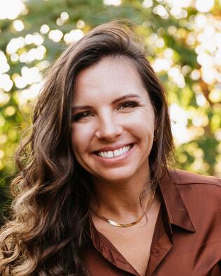 Headshot of Lavinia Chudy
