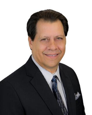 Headshot of Vincent Puterbaugh