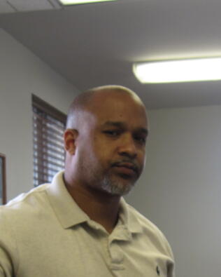 Headshot of Philip Leon