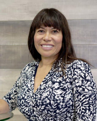 Headshot of Alba Luyando