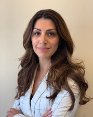 Headshot of Nada Mukhtar