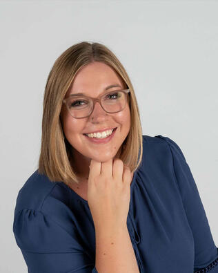 Headshot of Devon Johnson