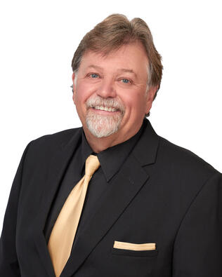 Headshot of James Perrine