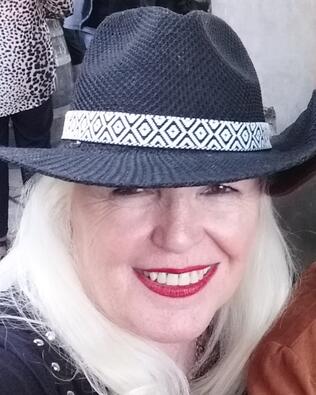 Headshot of Dixie Waechter