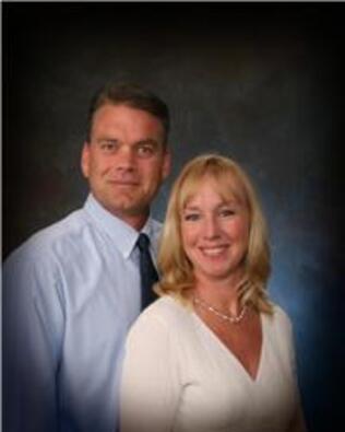 Headshot of Chris and Sandy Schiefelbein