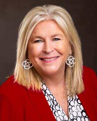 Headshot of Becky Litwiller